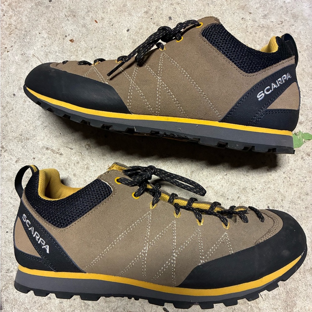 Scarpa Tan and Black Outdoor Shoes